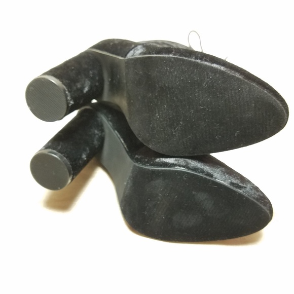 Catherine Malandrino Velvet Laceup Ankle Boots, 8M - Picture 4 of 6